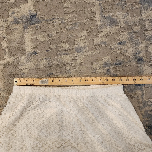 Retro Threads Crochet lace mesh tiered Hankerchief Hem white pullon skirt XXL - Picture 7 of 17